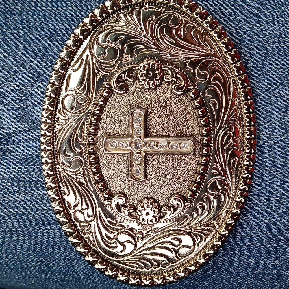 Nocona Silver Cross Oval Buckle Silver